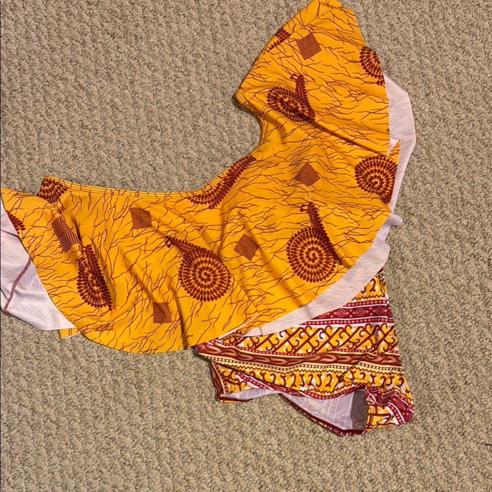 NWOT Vibrant Yellow and Red Patterned Bikini Set Size L
